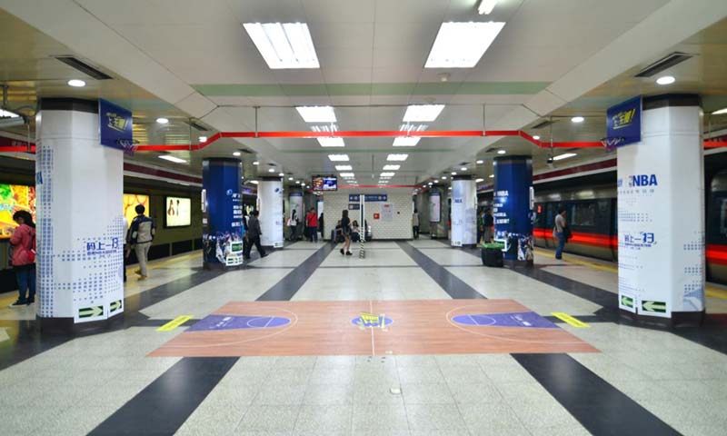 地铁站厅包柱广告suncitygroup太阳新城